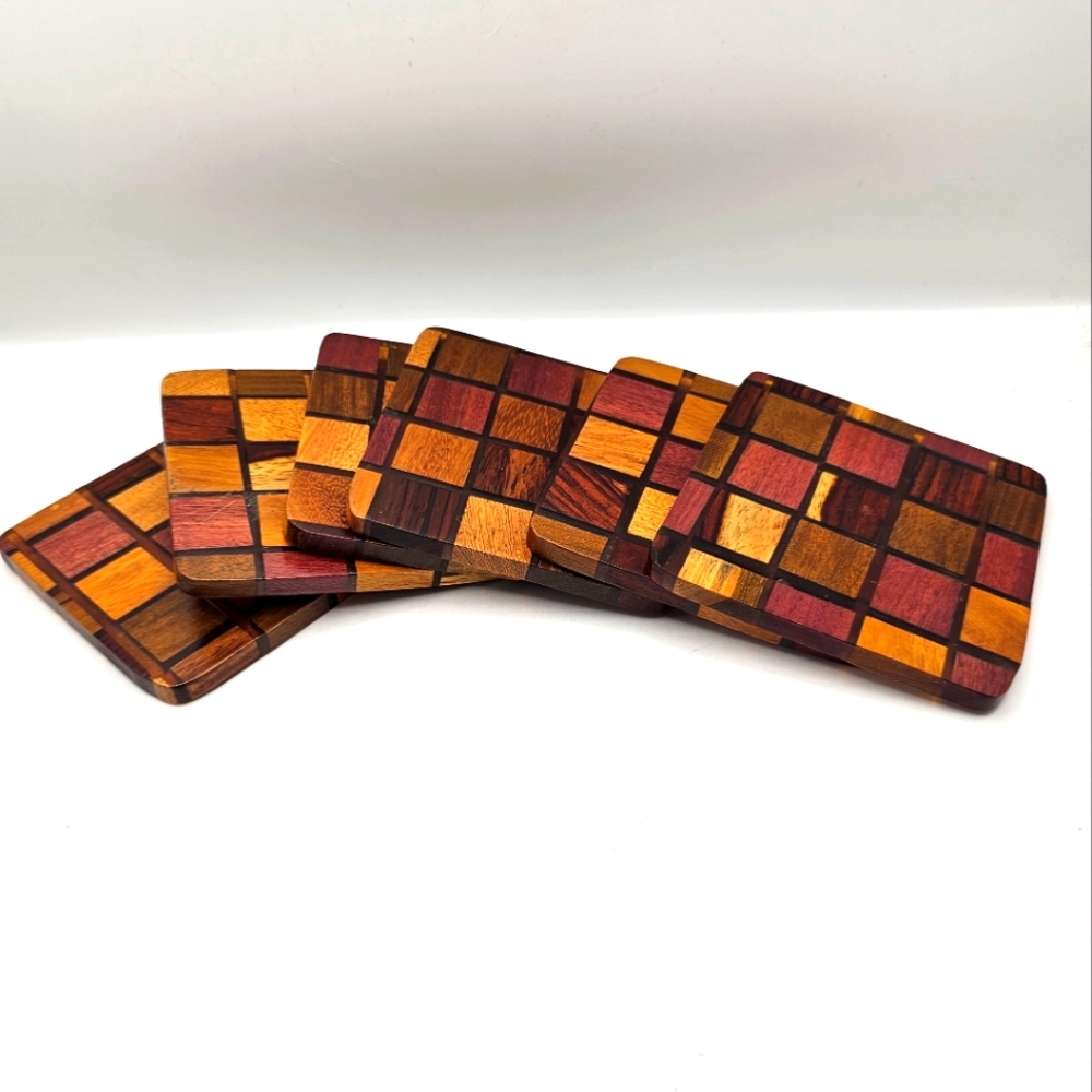 Natural Wood Costa Rican Coasters Set